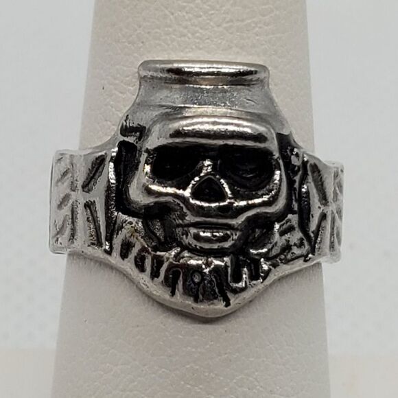 Adjustable Silver Skull Ring - Picture 1 of 4